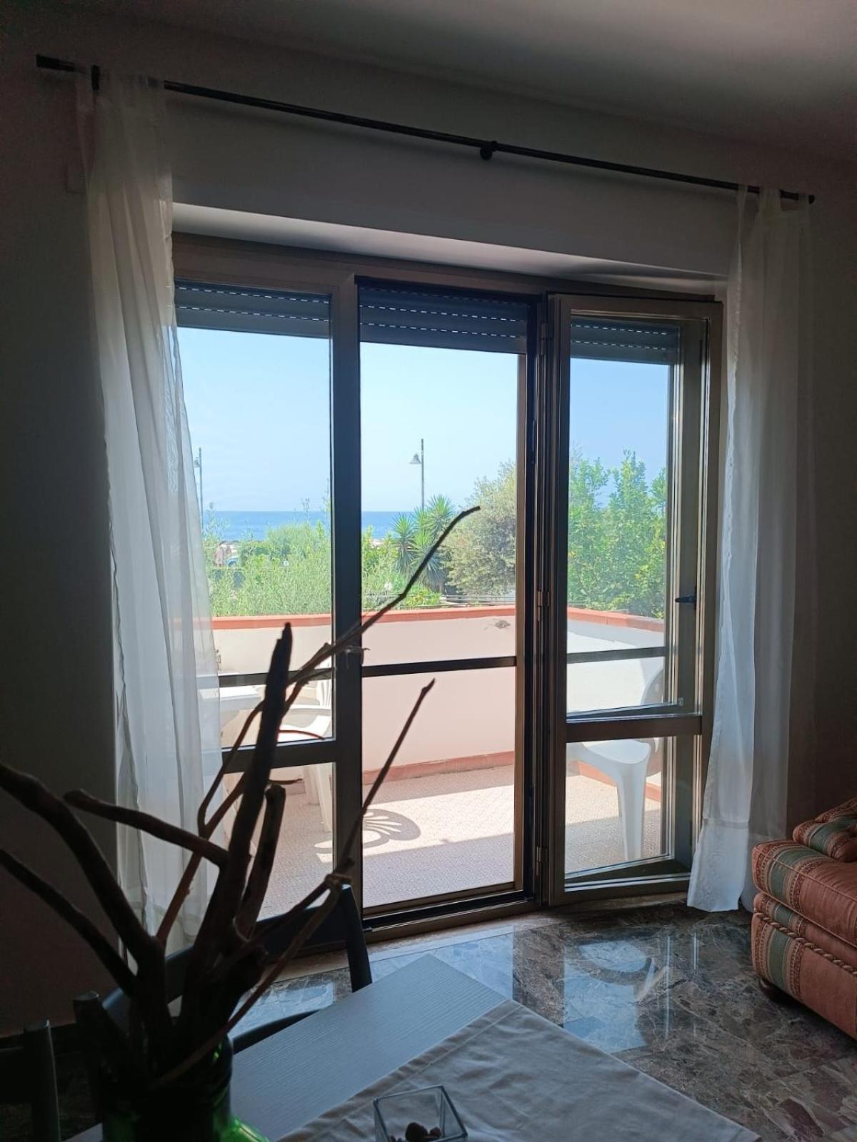 Hotel Profumo Di Mare Formia Exterior foto